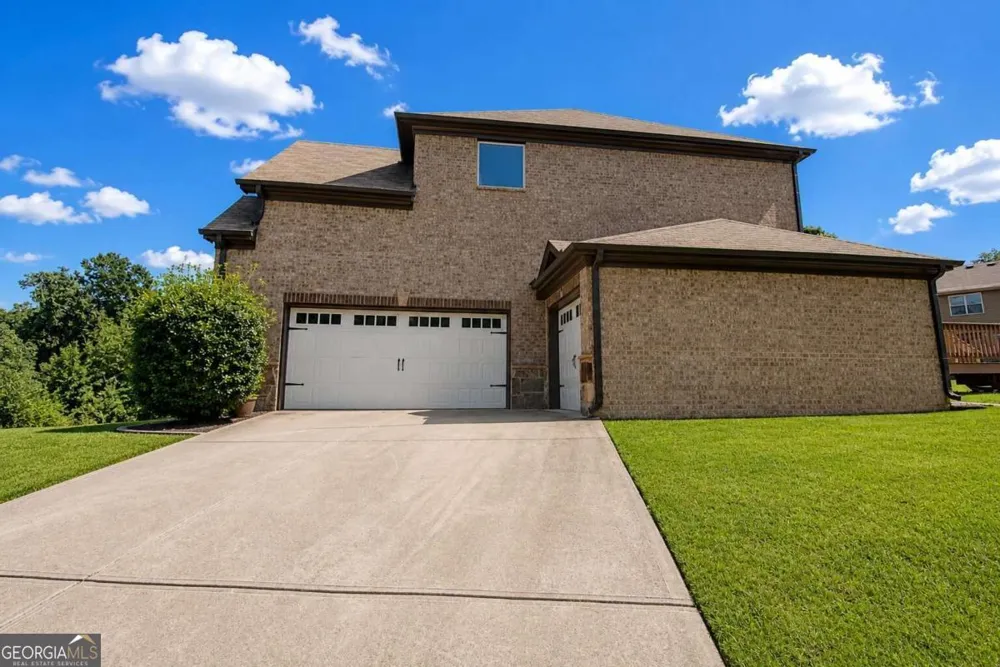 1321 Azalea Brook DR Lawrenceville, GA 30043