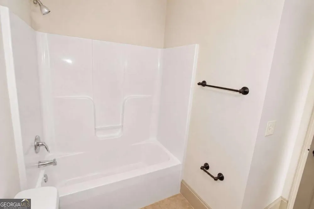 1321 Azalea Brook DR Lawrenceville, GA 30043