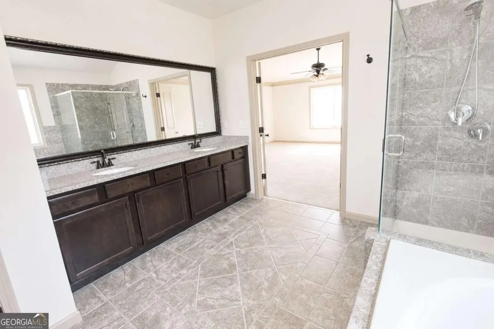 1321 Azalea Brook DR Lawrenceville, GA 30043