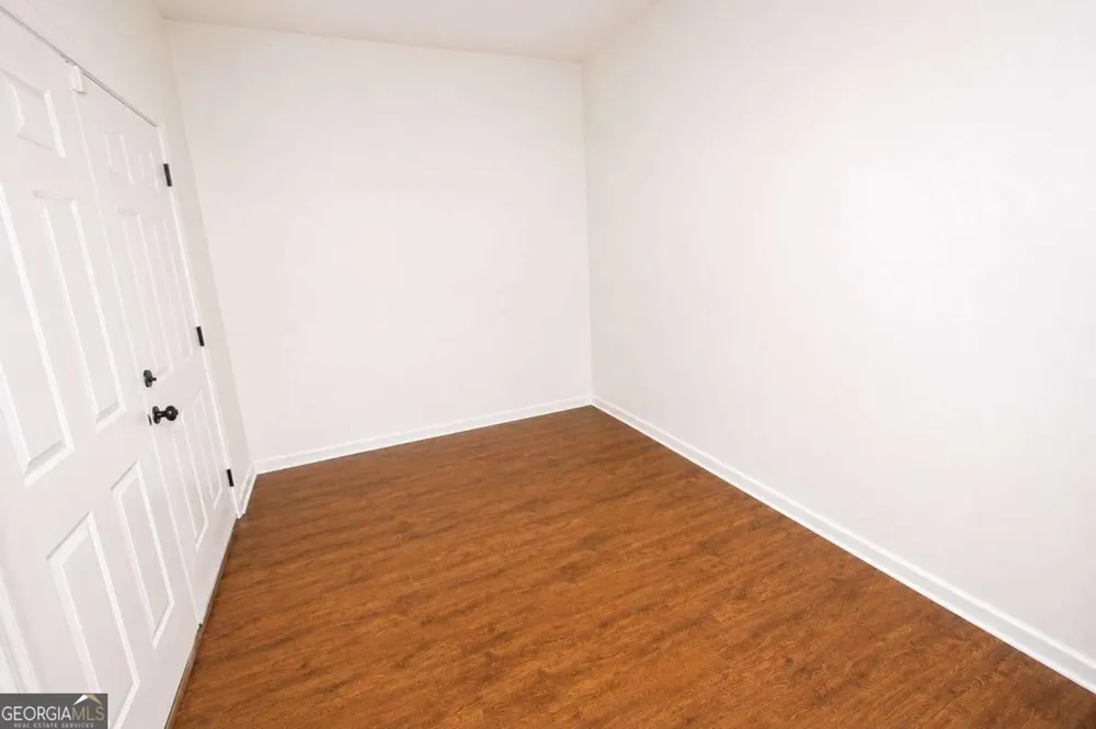 1321 Azalea Brook DR Lawrenceville, GA 30043