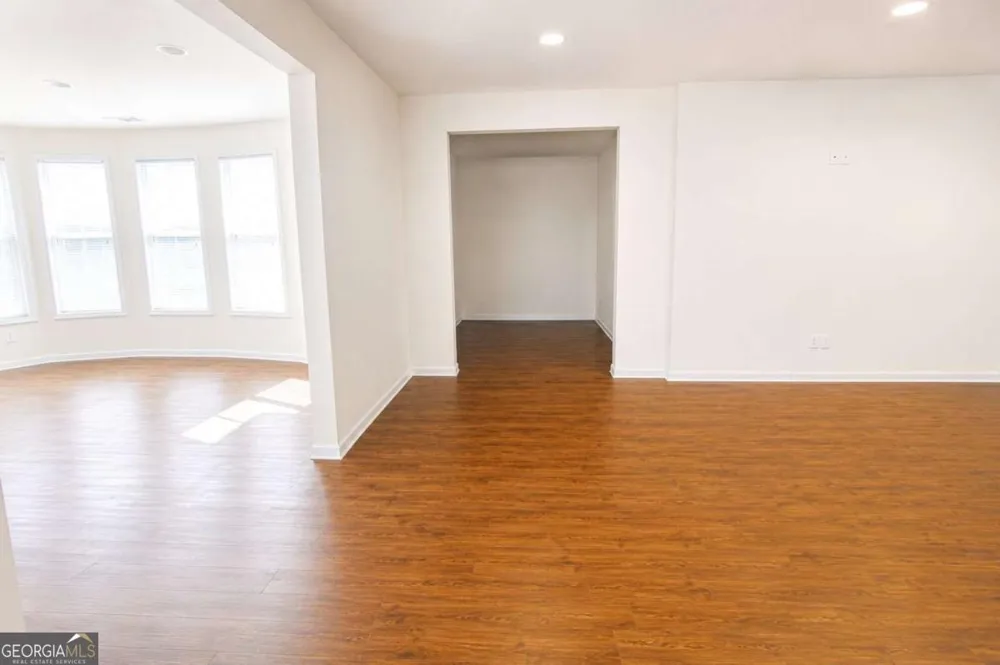 1321 Azalea Brook DR Lawrenceville, GA 30043