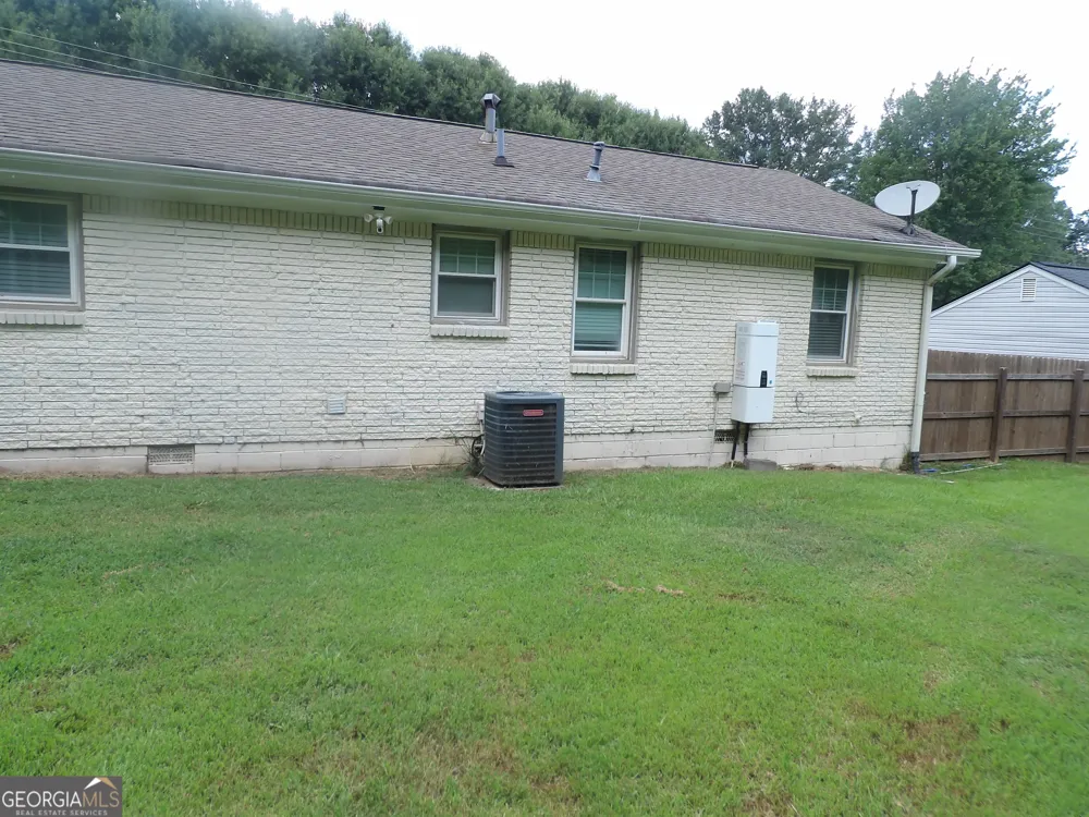 335 Bay Creek RD Loganville, GA 30052