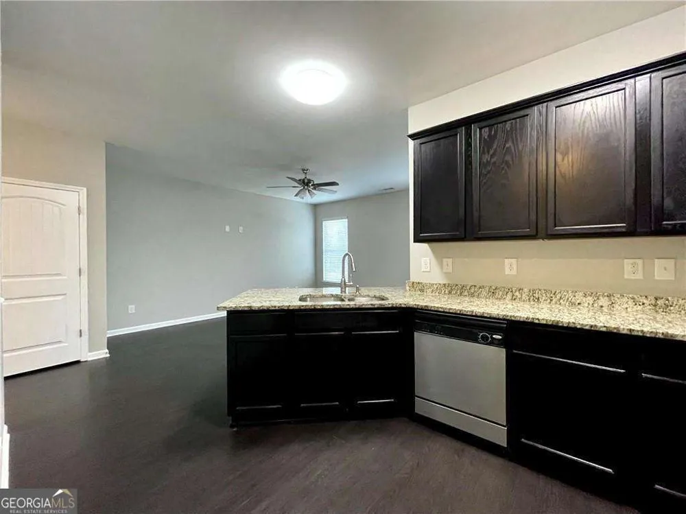 6926 Golden Bud LN Flowery Branch, GA 30542