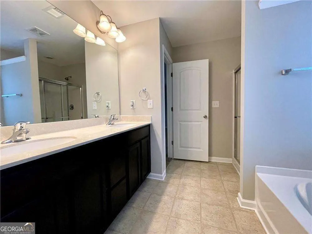 6926 Golden Bud LN Flowery Branch, GA 30542
