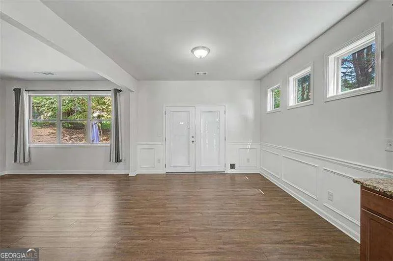 115 Silver TRCE Dallas, GA 30157