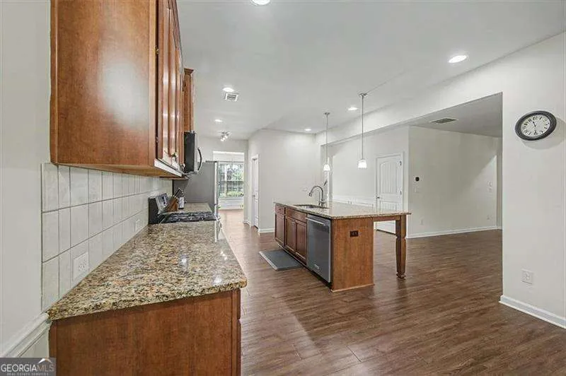 115 Silver TRCE Dallas, GA 30157