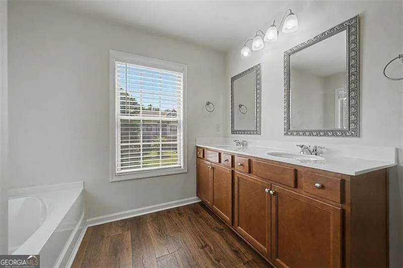 115 Silver TRCE Dallas, GA 30157