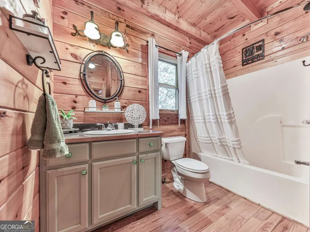 34 Amber WAY Morganton, GA 30560