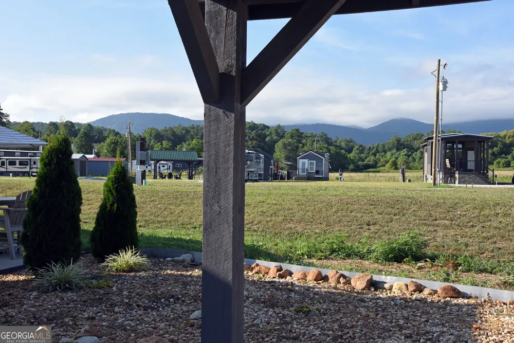 477 Mountain Creek RD Blairsville, GA 30512