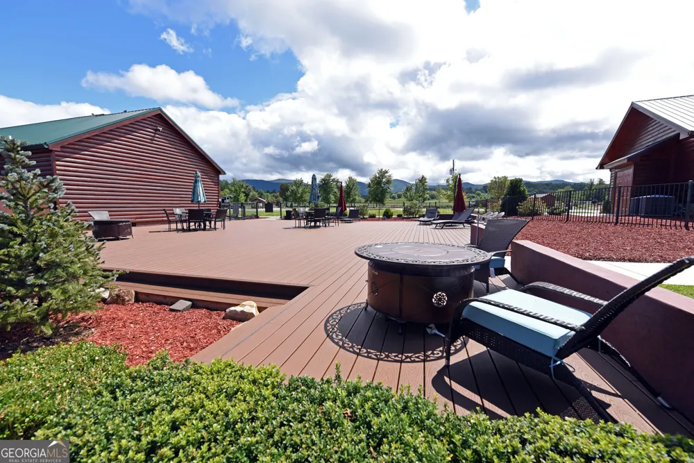 477 Mountain Creek RD Blairsville, GA 30512