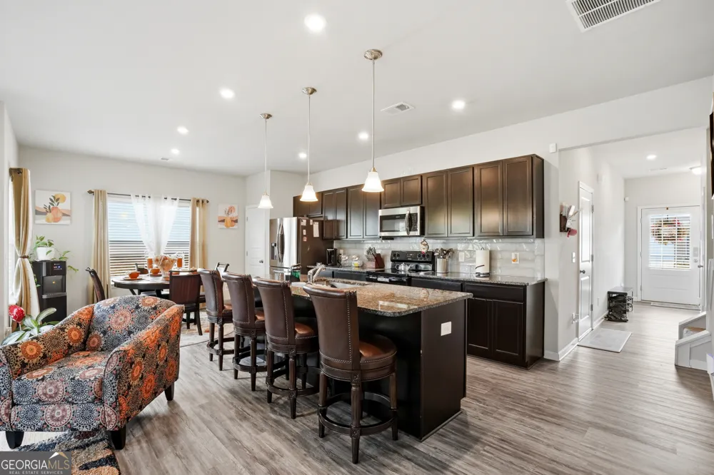 110 Waterside DR Calhoun, GA 30701