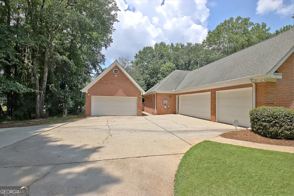 135 Pendleton TRL Tyrone, GA 30290