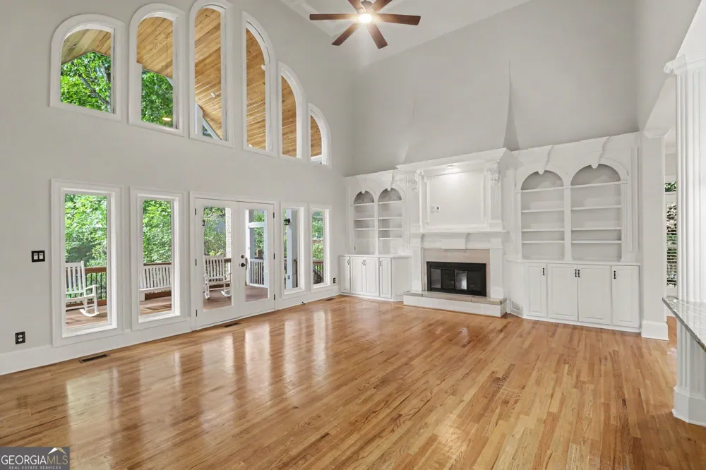 200 Wicklawn WAY Roswell, GA 30076