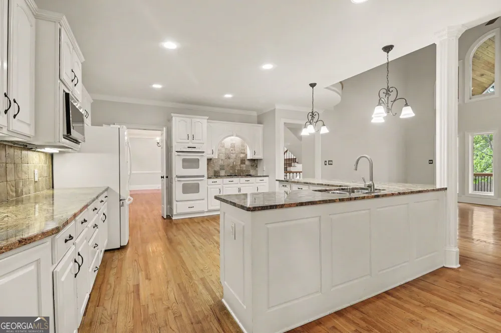 200 Wicklawn WAY Roswell, GA 30076