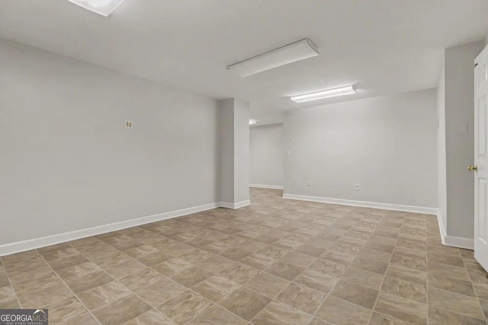 200 Wicklawn WAY Roswell, GA 30076