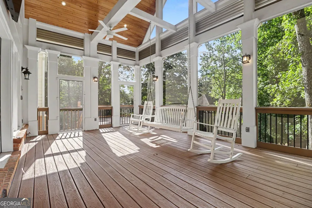 200 Wicklawn WAY Roswell, GA 30076