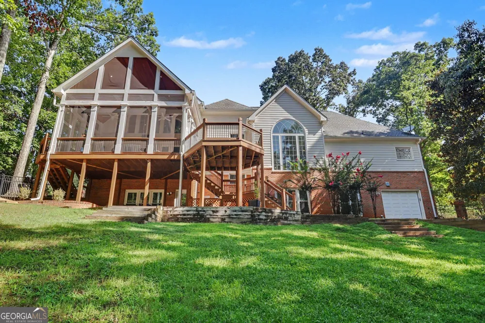 200 Wicklawn WAY Roswell, GA 30076