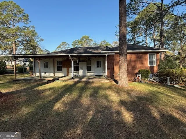 1221 Ridge AVE N Tifton, GA 31794