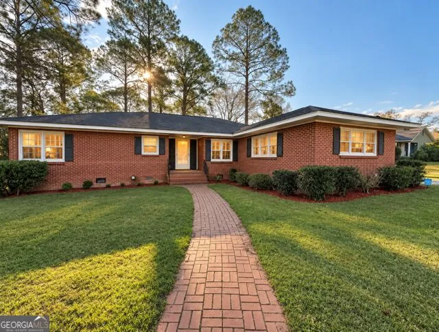 1221 Ridge AVE N Tifton, GA 31794