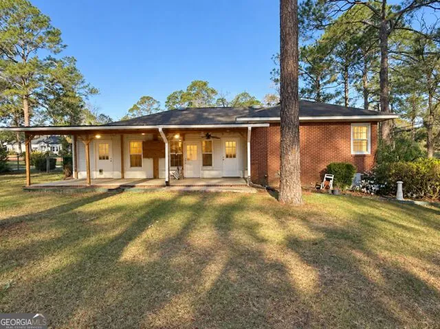1221 Ridge AVE N Tifton, GA 31794