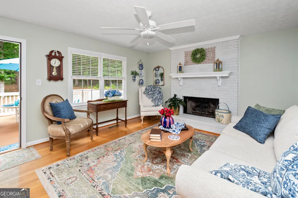 405 Ridgemont Dr NONE Fayetteville, GA 30215