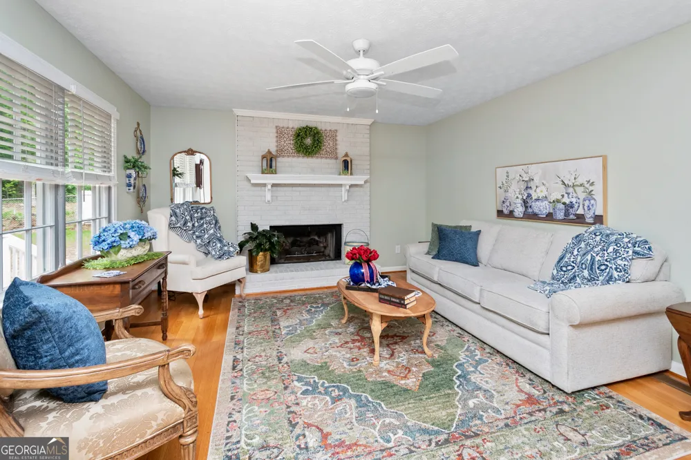 405 Ridgemont Dr NONE Fayetteville, GA 30215
