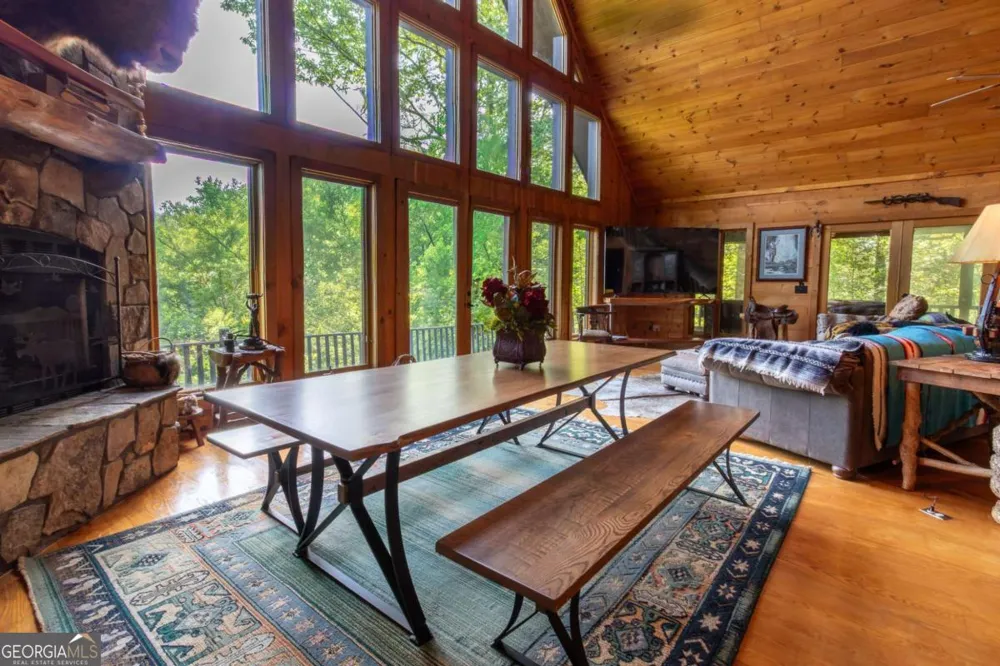 266 Enota DR Sautee Nacoochee, GA 30571
