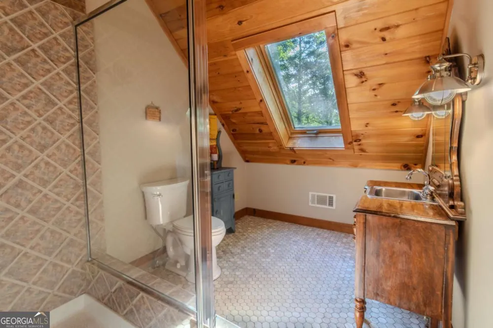 266 Enota DR Sautee Nacoochee, GA 30571