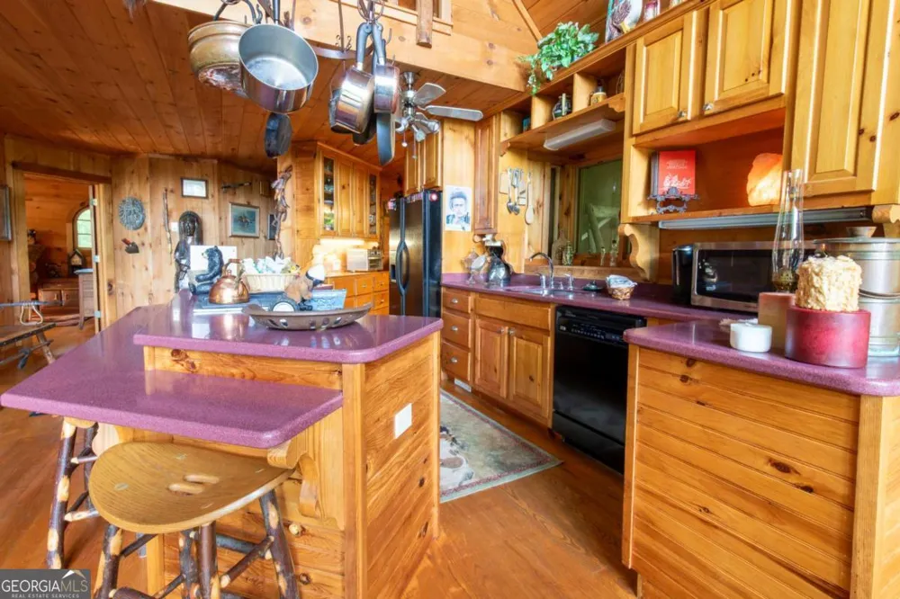 266 Enota DR Sautee Nacoochee, GA 30571