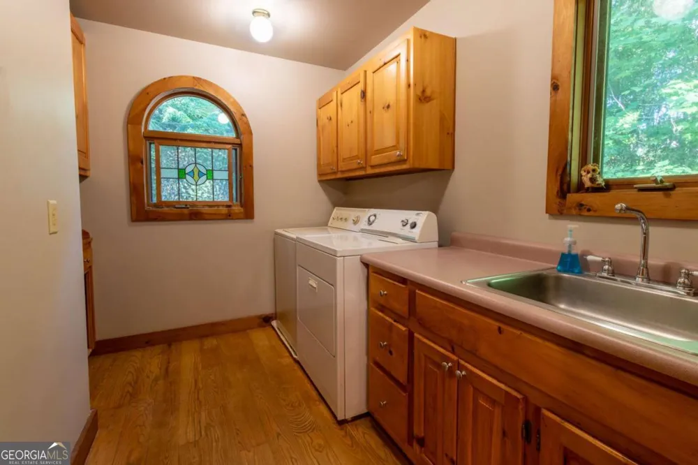 266 Enota DR Sautee Nacoochee, GA 30571