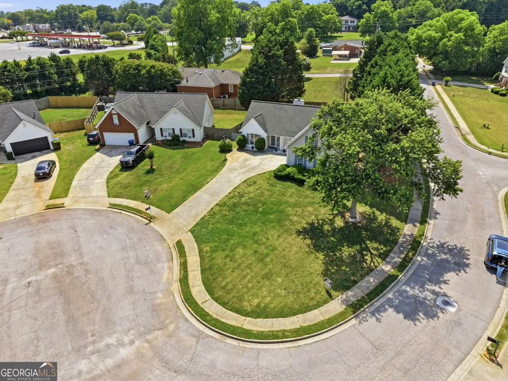 35 Shenandoah DR Winder, GA 30680