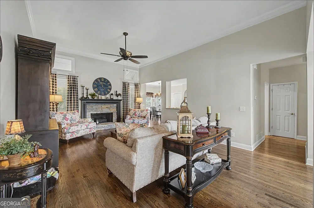 249 Graves RD Acworth, GA 30101
