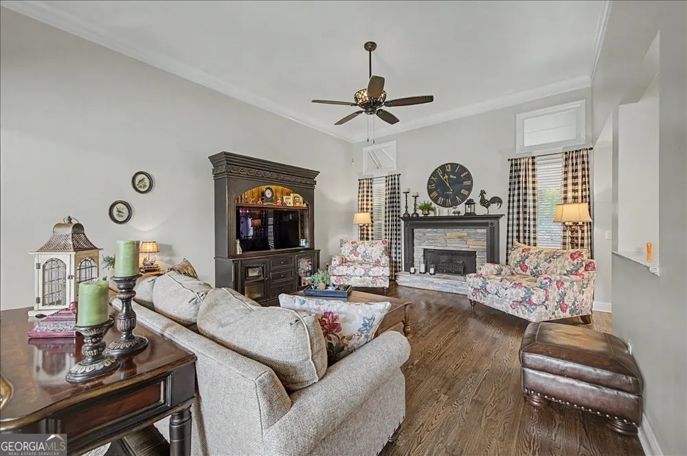 249 Graves RD Acworth, GA 30101
