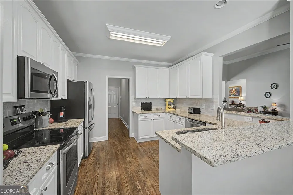 249 Graves RD Acworth, GA 30101