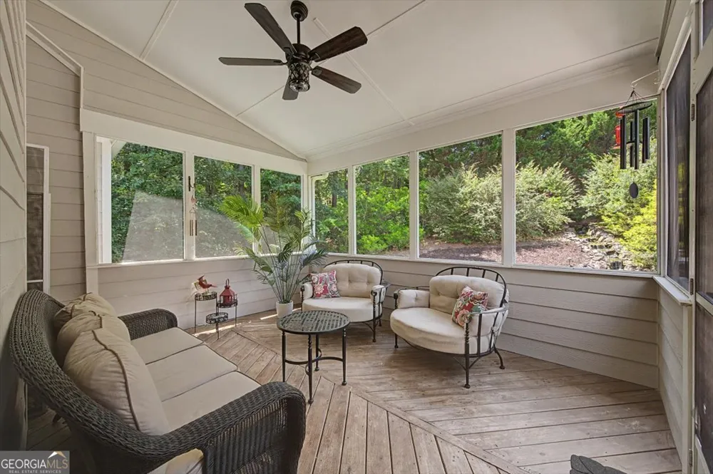249 Graves RD Acworth, GA 30101