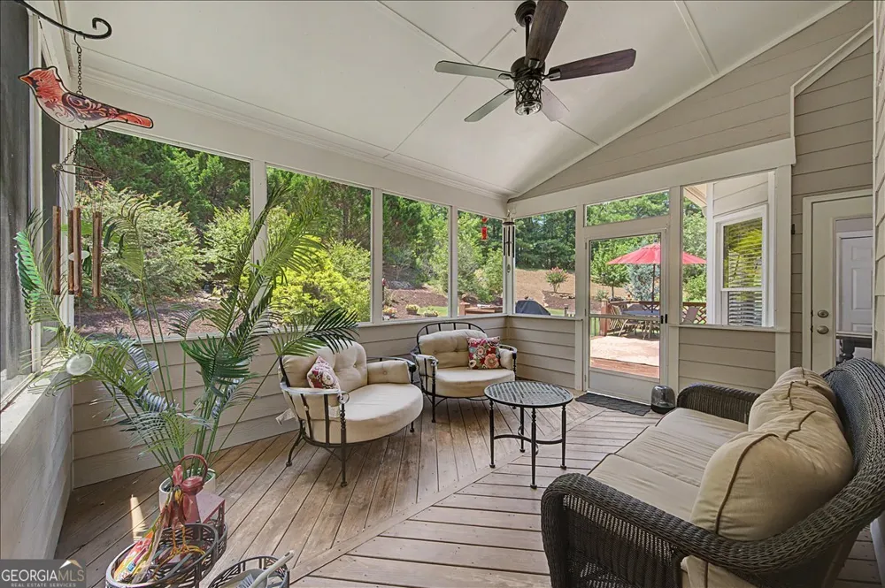 249 Graves RD Acworth, GA 30101