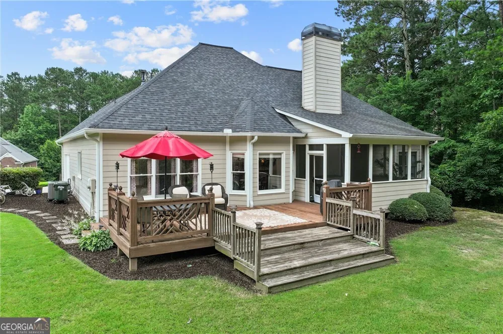 249 Graves RD Acworth, GA 30101