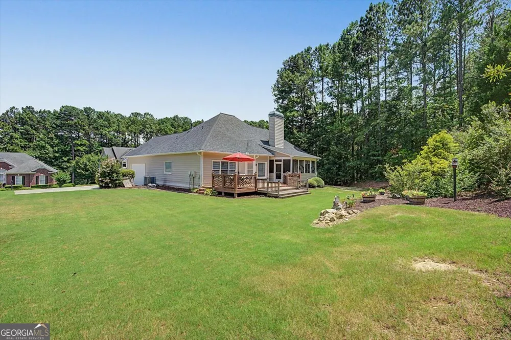 249 Graves RD Acworth, GA 30101