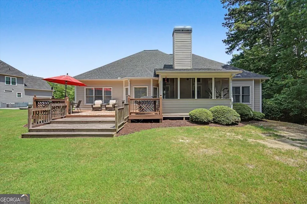 249 Graves RD Acworth, GA 30101