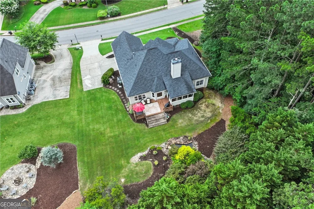 249 Graves RD Acworth, GA 30101
