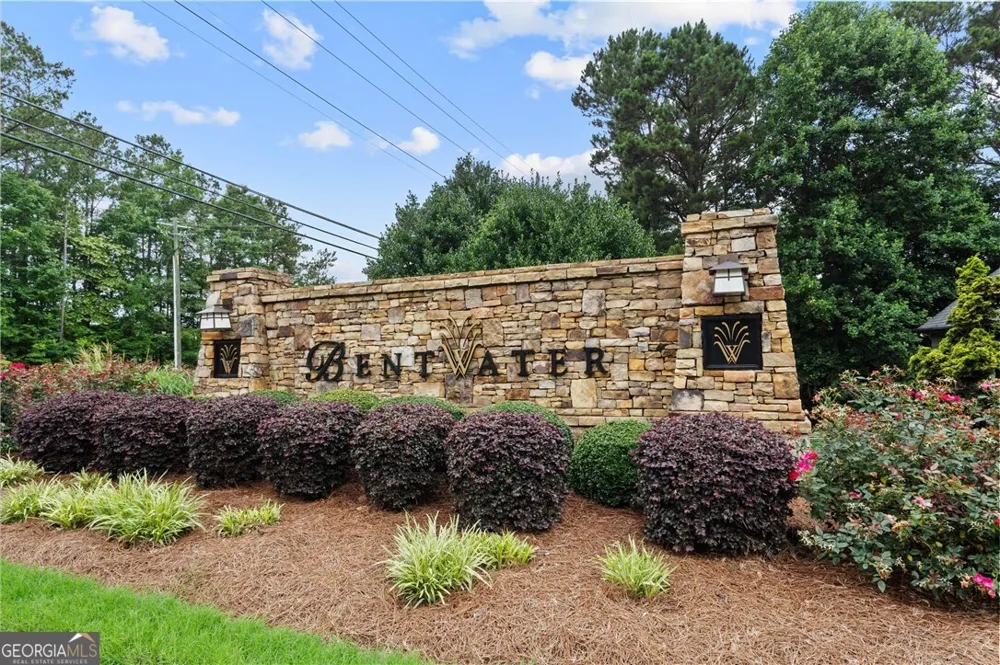 249 Graves RD Acworth, GA 30101