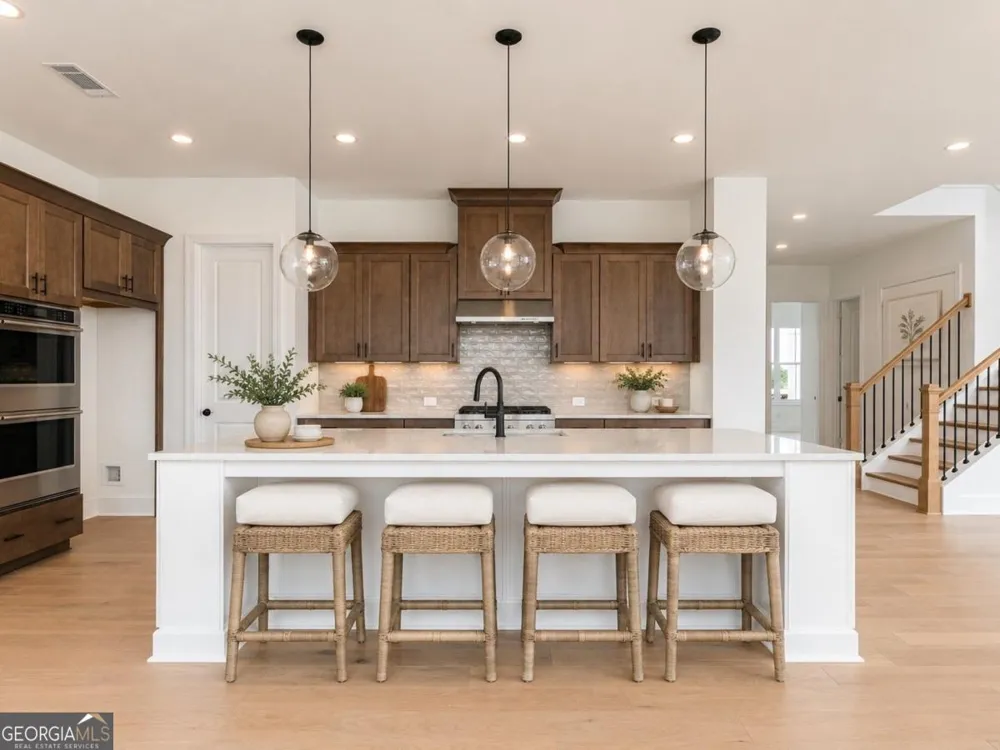 1134 Winding Branch DR Canton, GA 30114