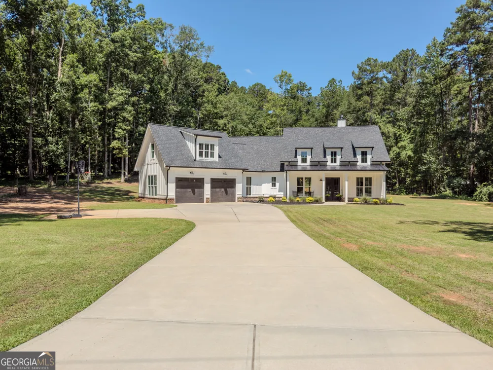 1010 Holland Springs RD Madison, GA 30650