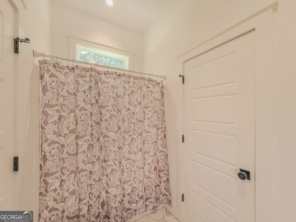 1010 Holland Springs RD Madison, GA 30650