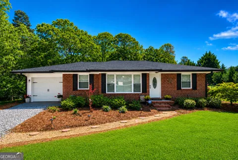230 N McDonough RD