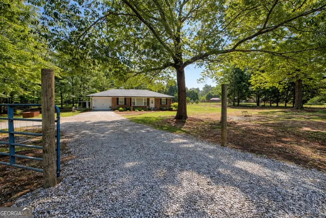 230 N McDonough RD Griffin, GA 30223