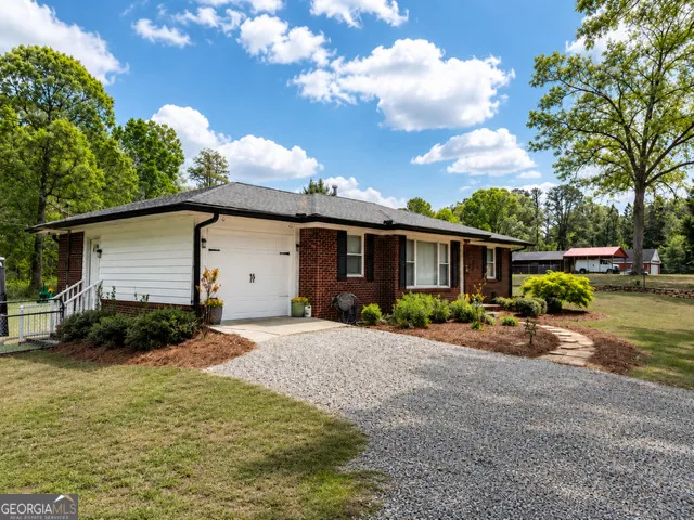 230 N McDonough RD Griffin, GA 30223