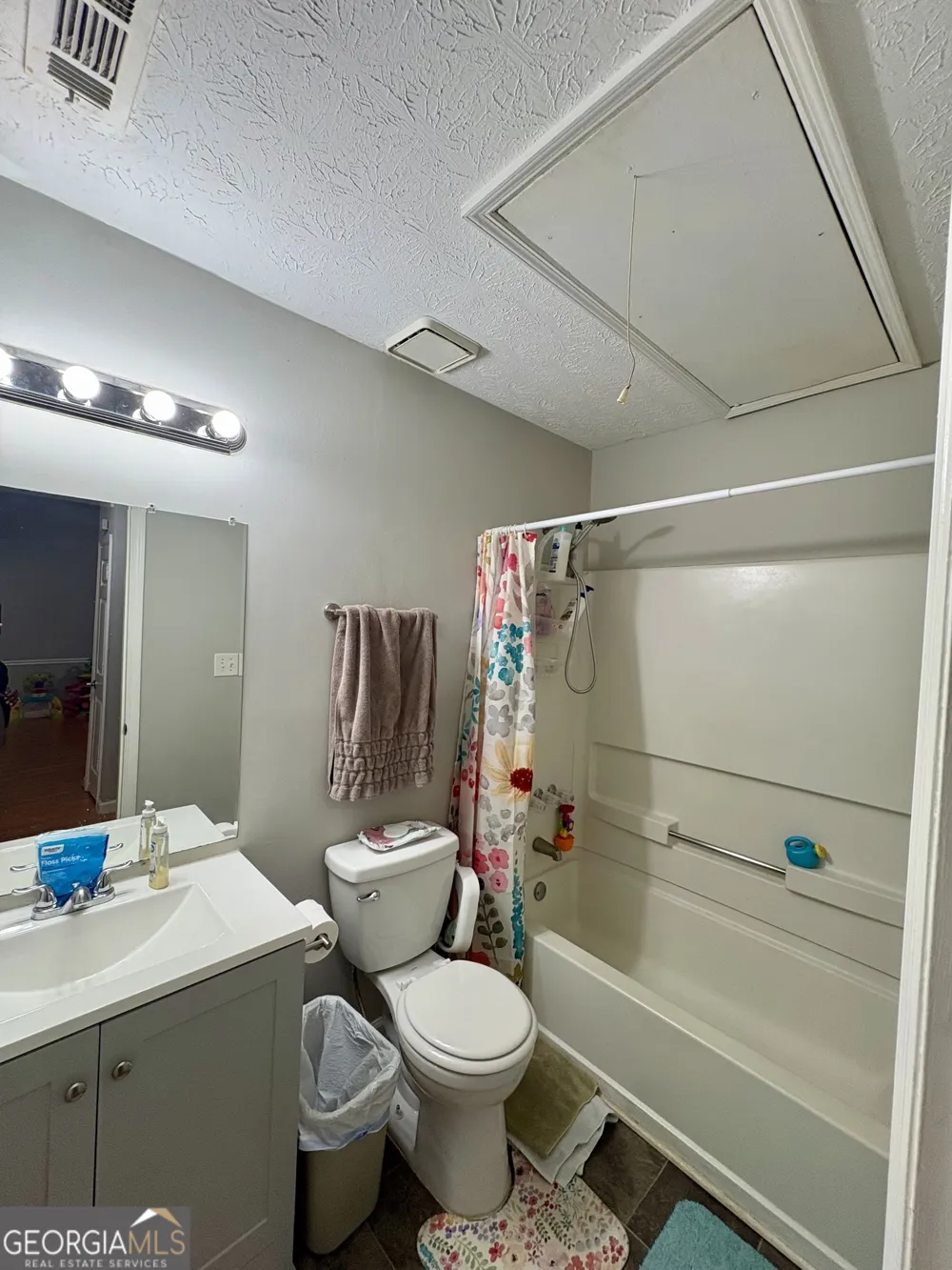 7651 Antebellum LN Riverdale, GA 30274