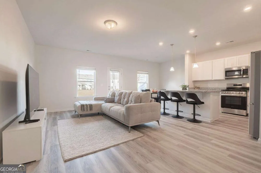 1135 Chastain DR Sugar Hill, GA 30518