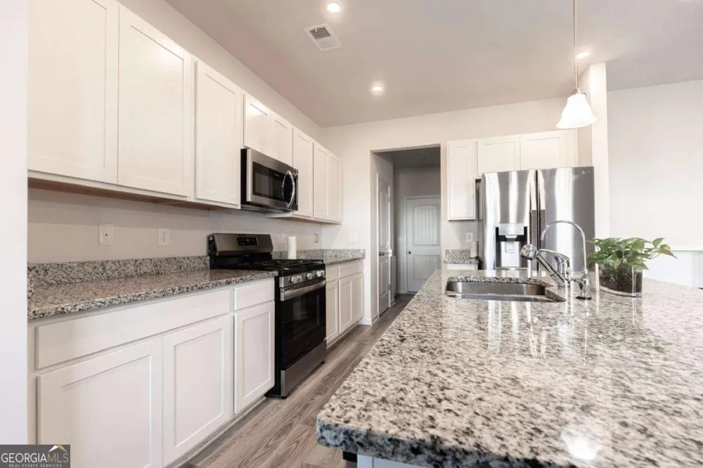 1135 Chastain DR Sugar Hill, GA 30518